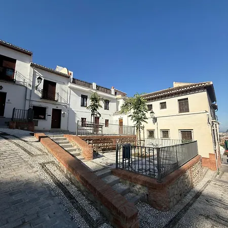 Casa con maravillosas vistas y terraza-3
